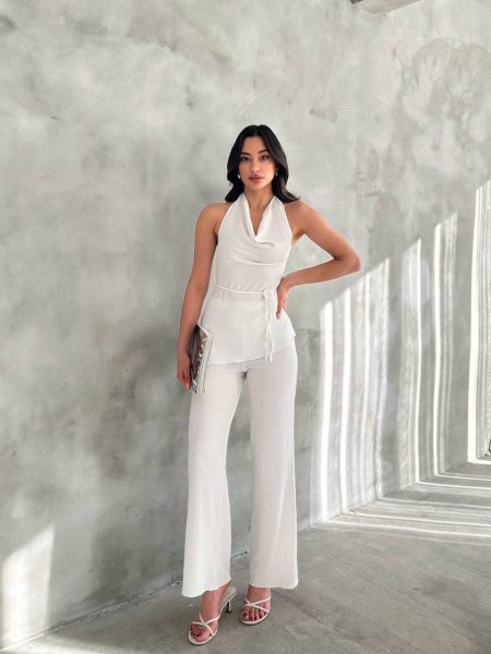 Kadın Beyaz Degaje Yaka Bluz ve Pantolon İkili Takım