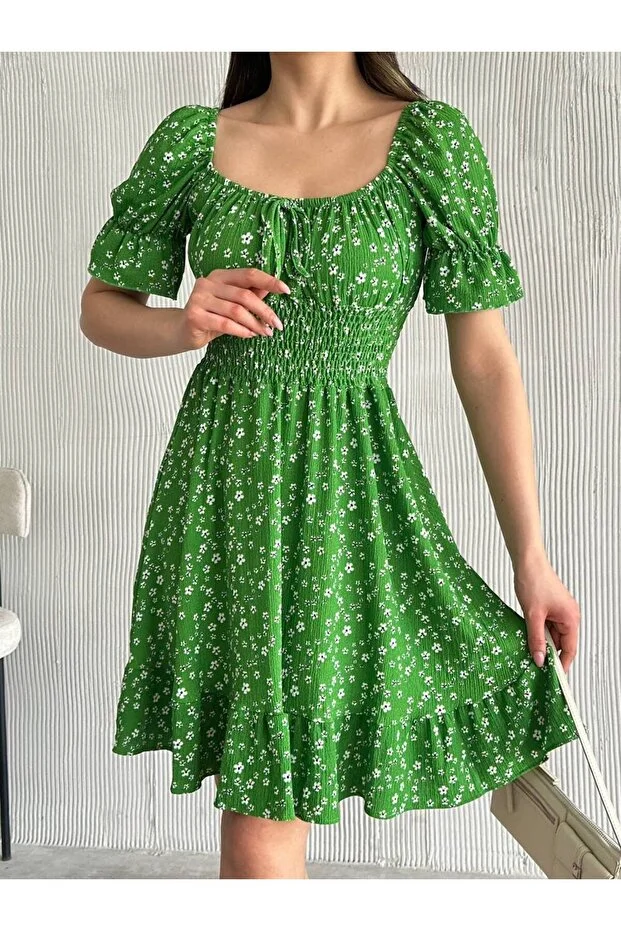 Kayık Yaka Çiçek Desenli Bürümcük Mini Elbise – Yeşil - Görsel 5