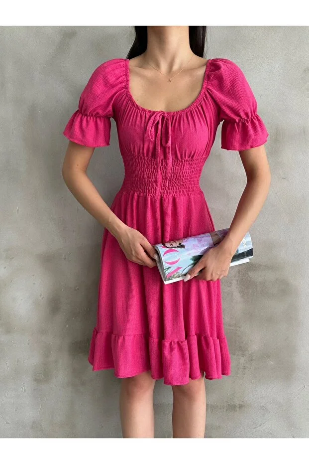 Büzgü ve Fırfırlı Kayık Yaka Mini Elbise – Pembe - Görsel 2