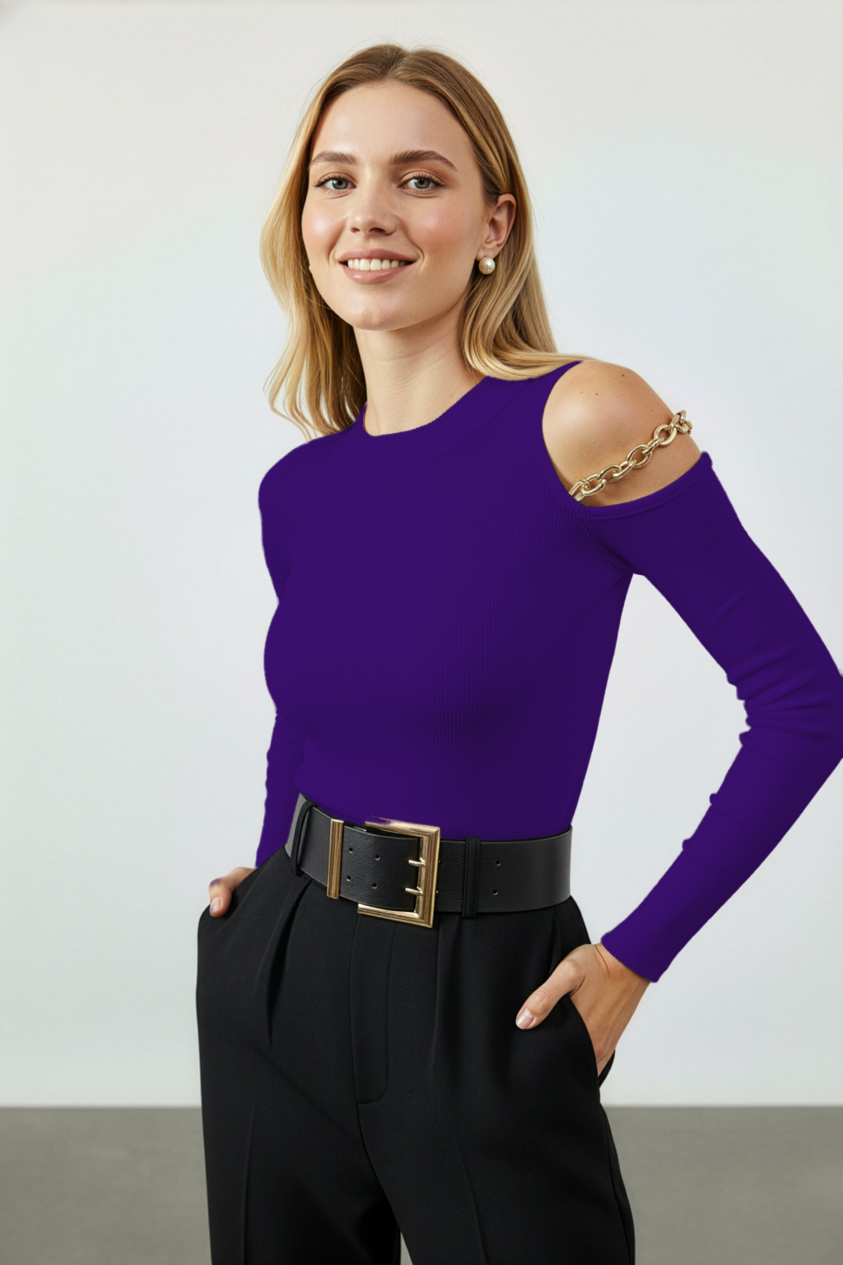 Omuz Dekolteli Zincir Detaylı Kaşkorse Bluz - Mor - Görsel 4