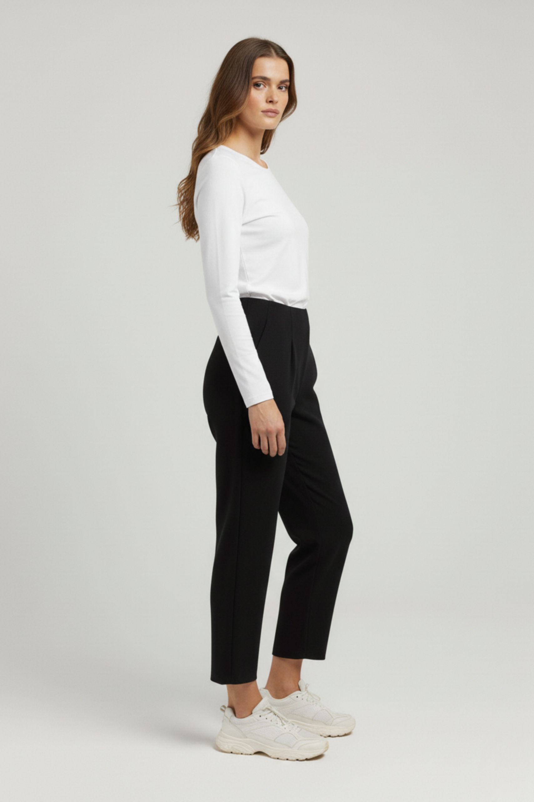 Kadın Yüksek Bel Lastikli Pensli Balon Krep Pantolon – Siyah - Görsel 3