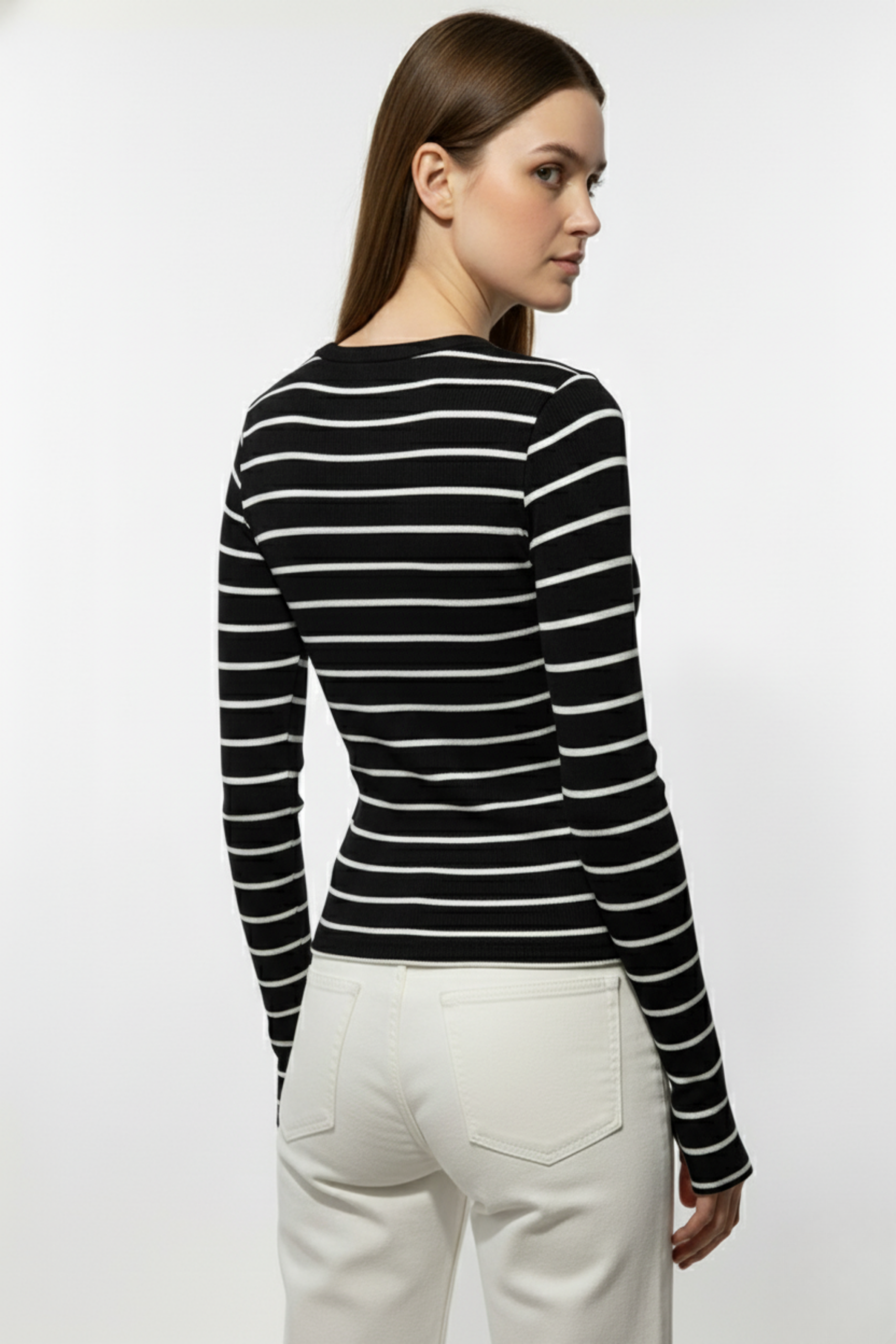 Kadın Siyah Çizgili Parmak Geçmeli Bluz - Görsel 2