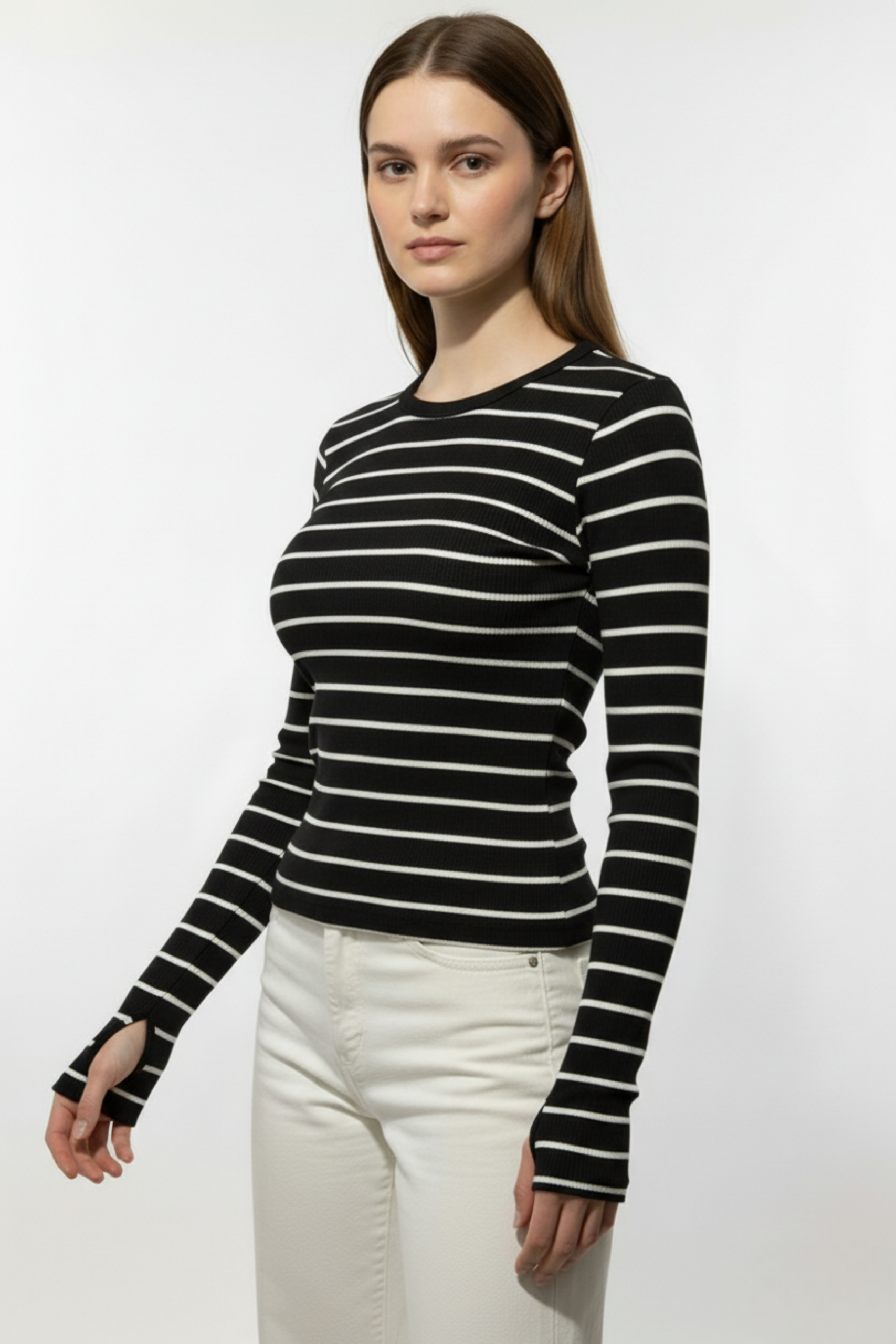 Kadın Siyah Çizgili Parmak Geçmeli Bluz - Görsel 4