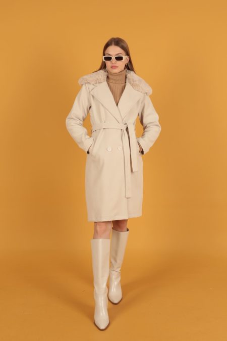 Kürk Detay Kadın Ekru Kaşe Kaban