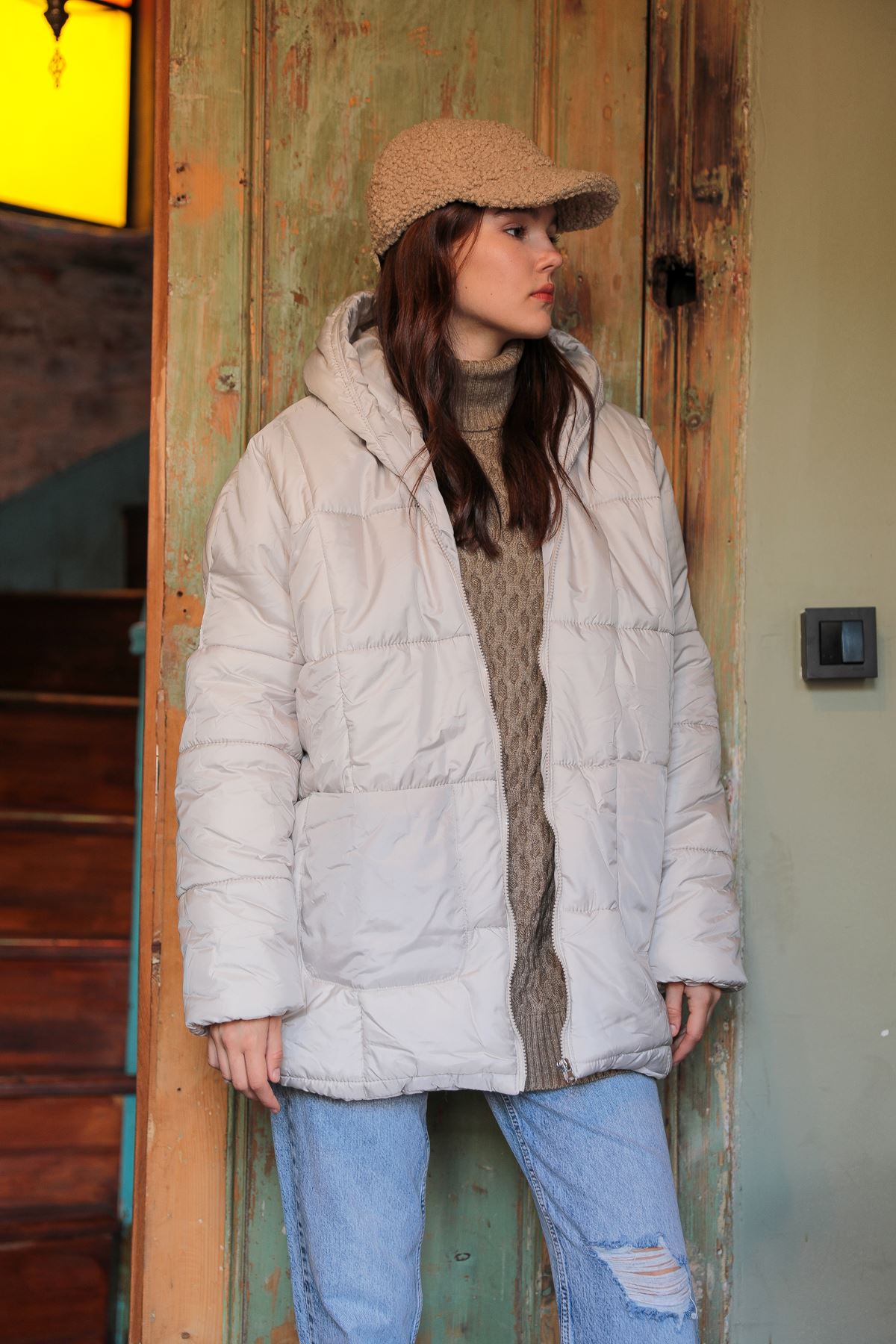 Kapitone Kumaş Fermuarlı Oversize Salaş Kadın Mont - Görsel 2