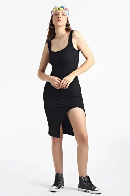 Kadın Siyah Kare Yaka Yırtmaçlı Kaşkorse Elbise