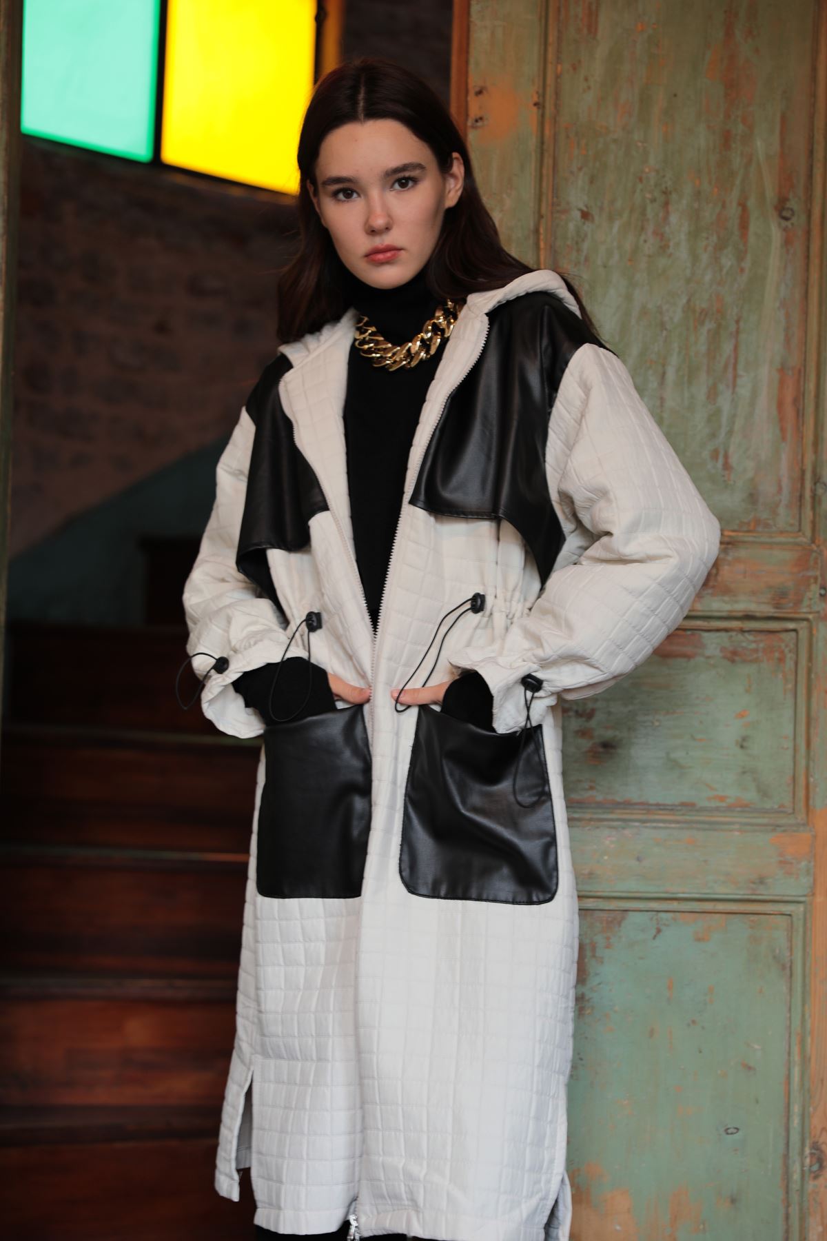 Deri Kumaş Garni Detay Jakar Kadın Trençkot-Bej - Görsel 7