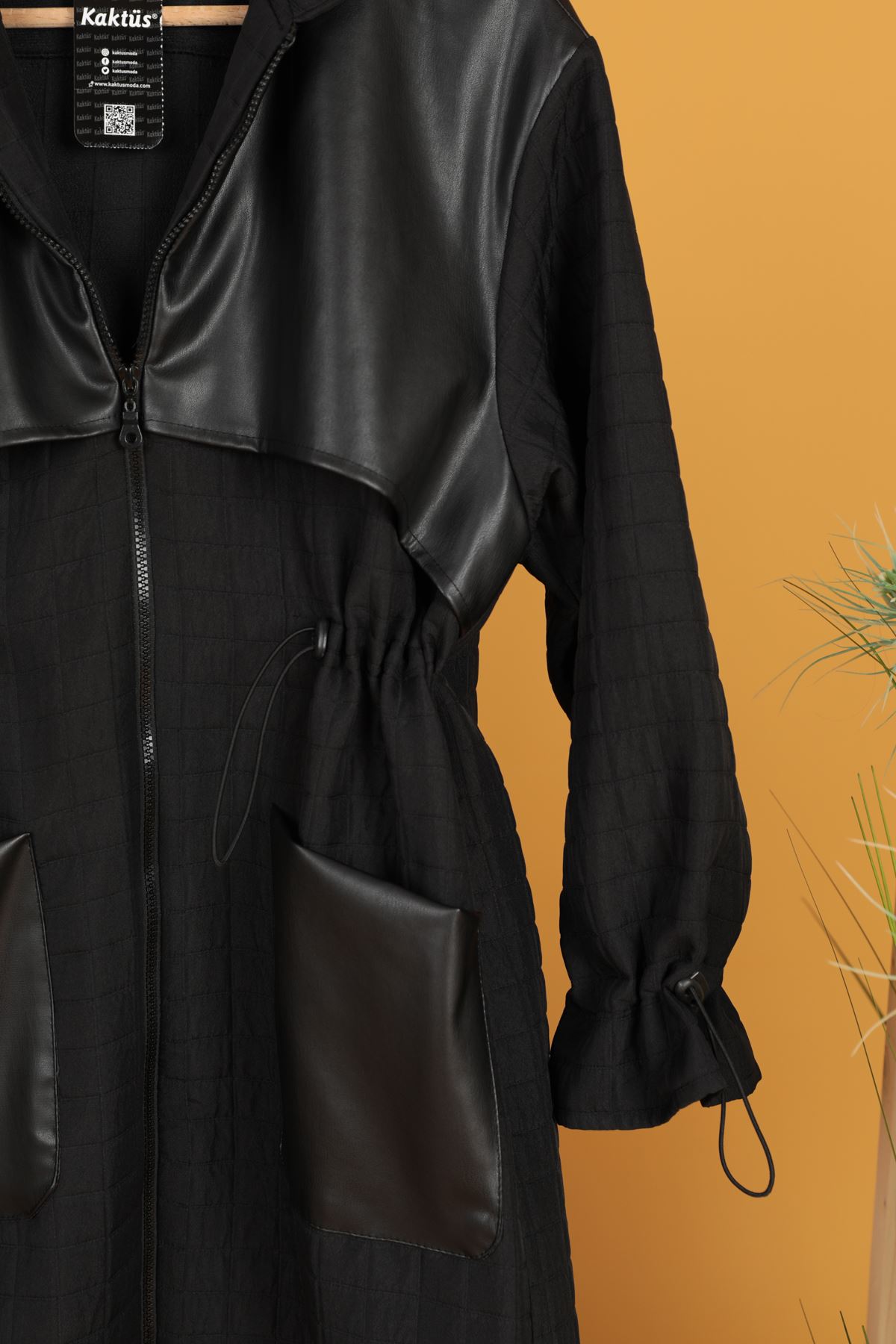 Deri Kumaş Garni Detay Jakar Kadın Trençkot-Siyah - Görsel 7