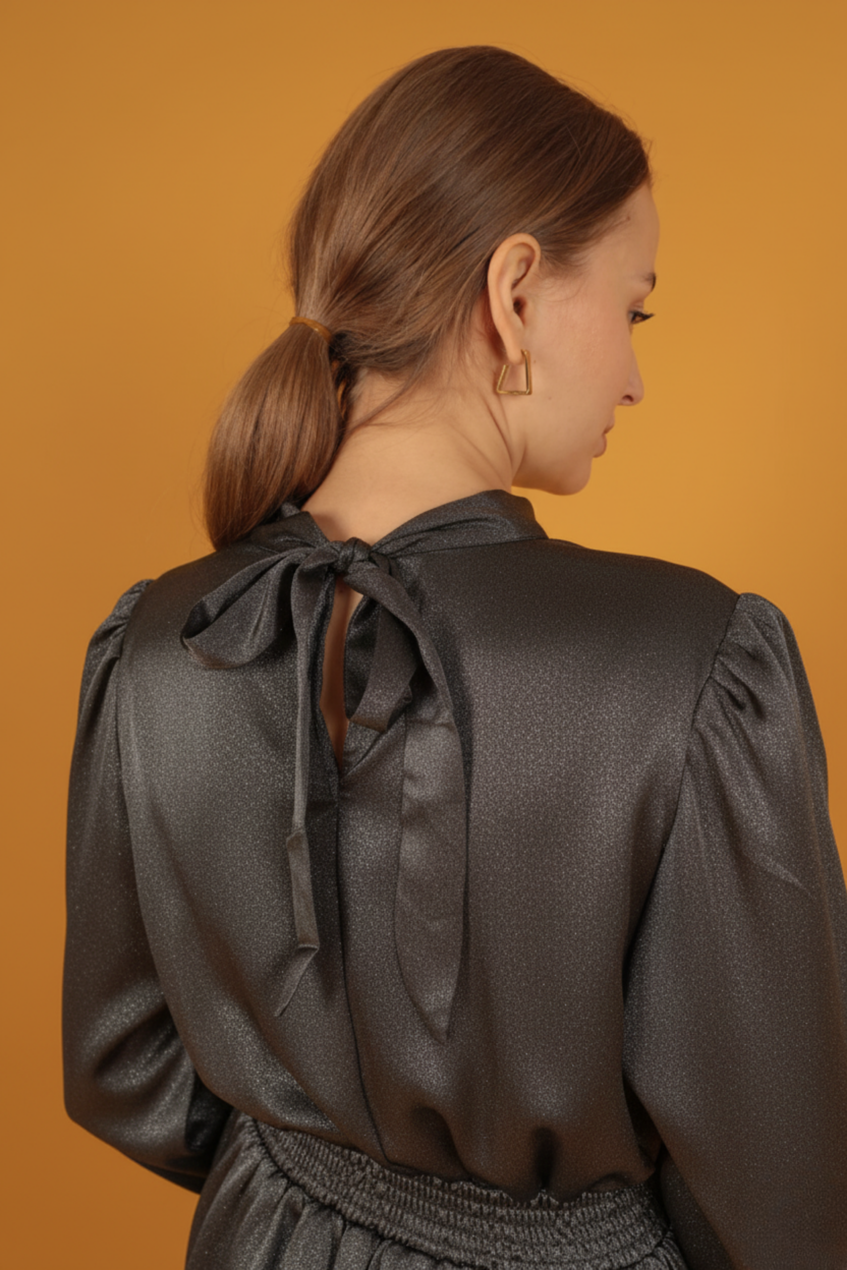 Simli Saten Büzgü Detay Elbise-Gri - Görsel 5