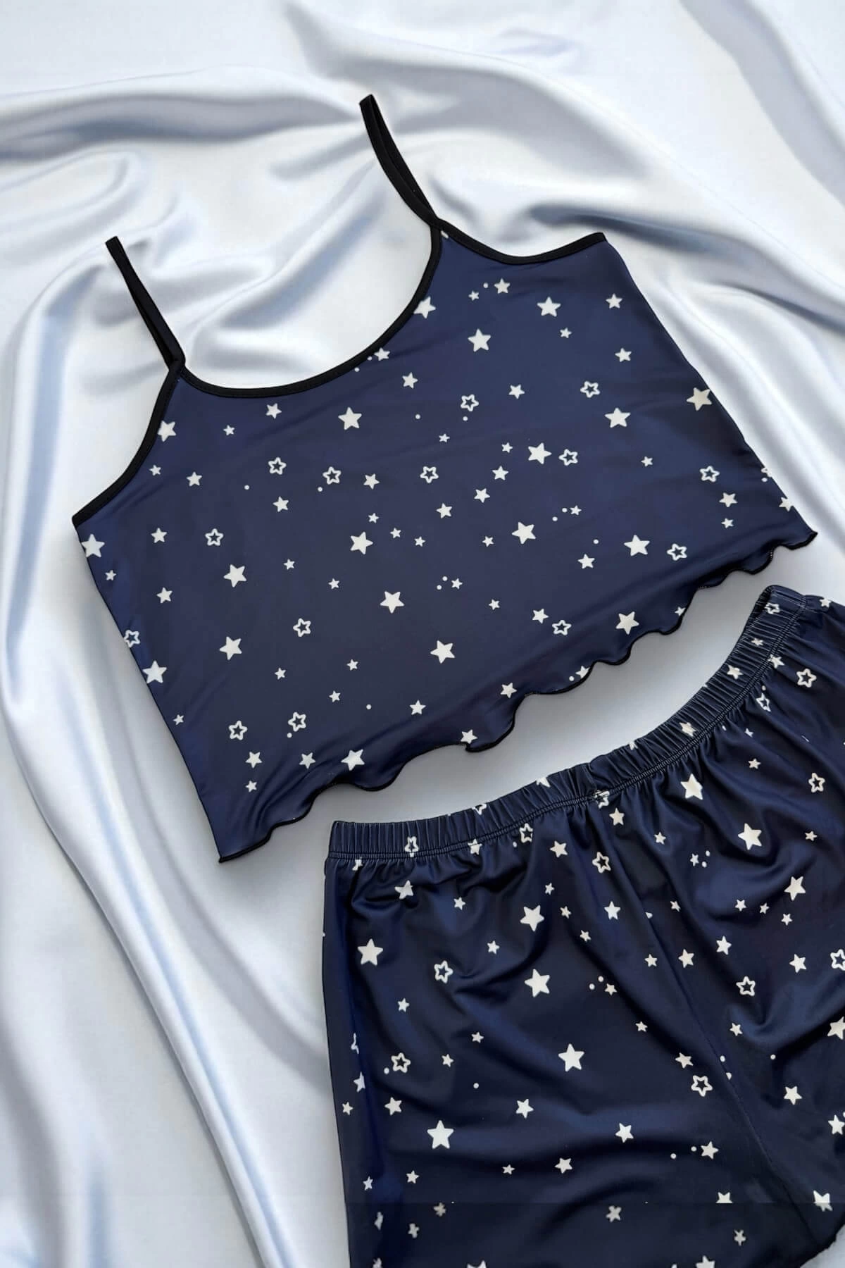 Yıldız Desenli Lacivert Şortlu Pijama Takımı - Görsel 3