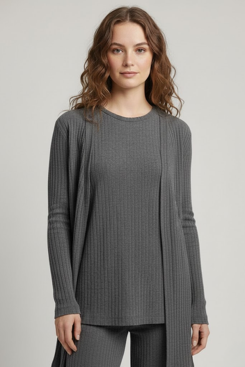 Kadın Gri Ribanalı Üçlü Takım Uzun Hırka Bisiklet Yaka Bluz Lastikli Boru Paça Pantolon 4 Kadın Gri Ribanalı Üçlü Takım Uzun Hırka Bisiklet Yaka Bluz Lastikli Boru Paça Pantolon - Görsel 4