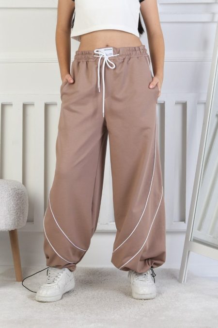 İki İplik Baskılı Çapraz Çizgili Kahverengi Kız Çocuk Eşofman Altı