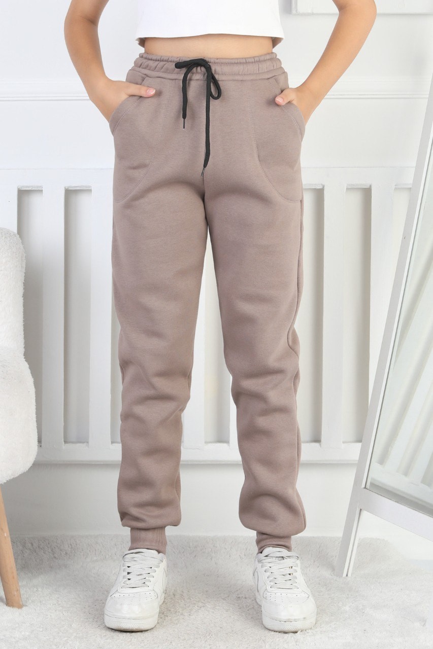 Şardonlu 3 İplik Düz Kız Çocuk Kahverengi Eşofman Altı 1 Şardonlu 3 İplik Düz Kız Çocuk Kahverengi Eşofman Altı