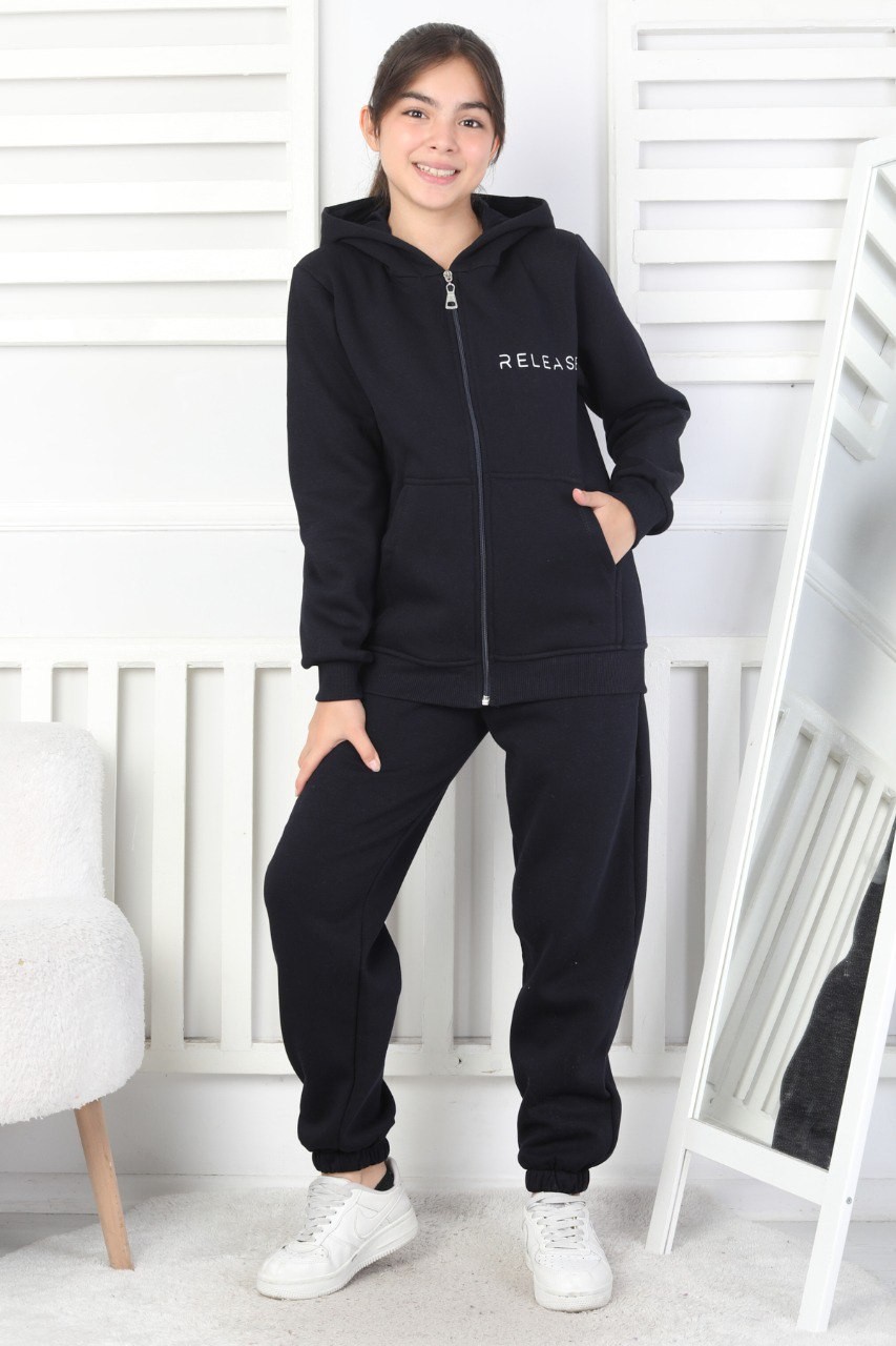 Şardonlu 3 İplik Kapşonlu Baskılı Kız Çocuk Lacivert İkili Takım 2 Şardonlu 3 İplik Kapşonlu Baskılı Kız Çocuk Lacivert İkili Takım - Görsel 2