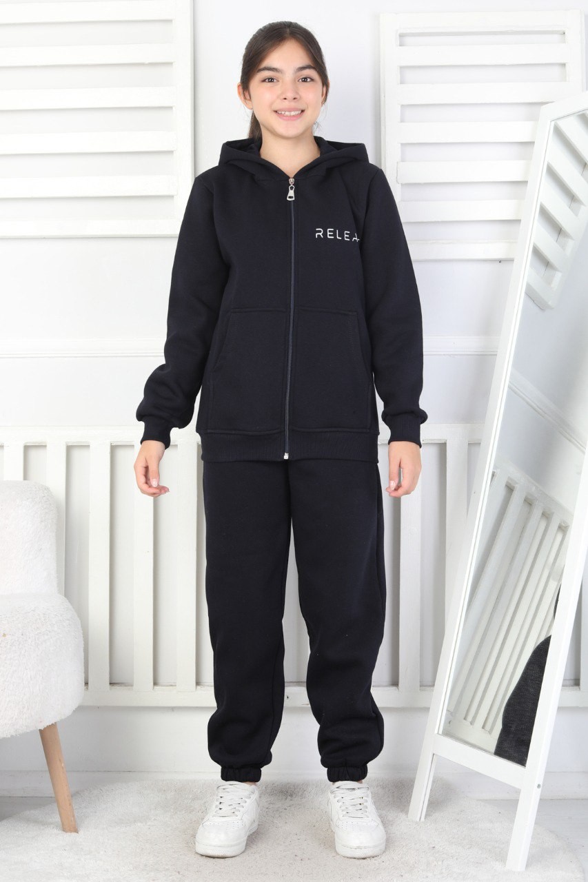 Şardonlu 3 İplik Kapşonlu Baskılı Kız Çocuk Lacivert İkili Takım 3 Şardonlu 3 İplik Kapşonlu Baskılı Kız Çocuk Lacivert İkili Takım - Görsel 3