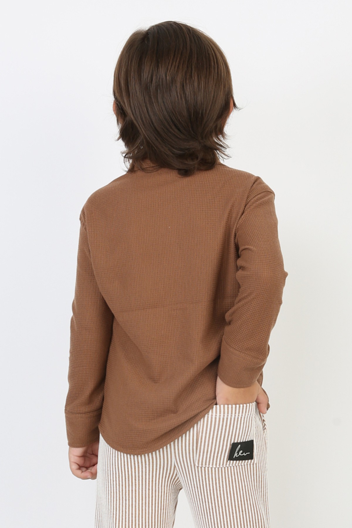 Erkek Çocuk Cepli Waffle Kumaş Likralı Rahat Şık Günlük Gömlek 3 Erkek Çocuk Cepli Waffle Kumaş Likralı Rahat Şık Günlük Gömlek - Görsel 3