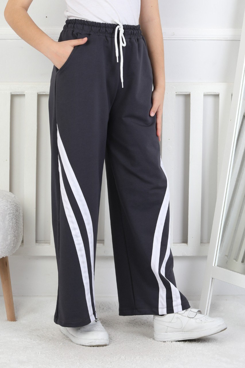 İki İplik Çapraz Çizgili Kız Çocuk Eşofman Altı 1 İki İplik Çapraz Çizgili Kız Çocuk Eşofman Altı